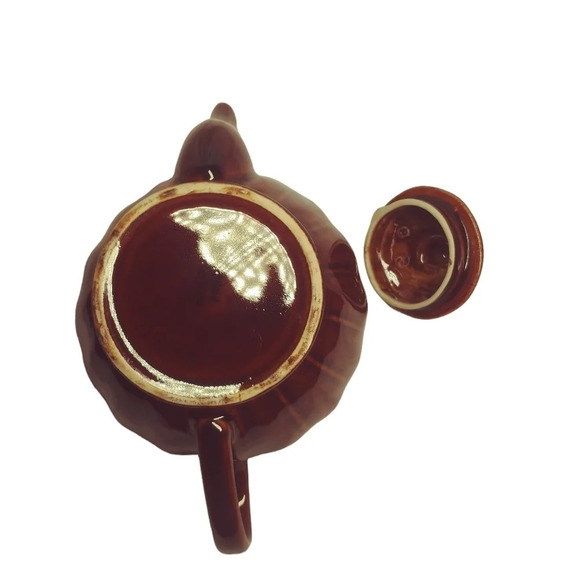 Vintage 1970s Large Brown Paneled  Primitive Style Teapot - Picture 6 of 6